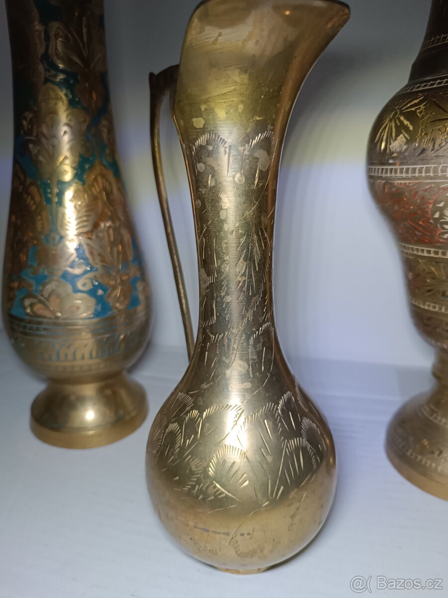 Stará mosazná sada 2x váza + karafa, Orient - 7