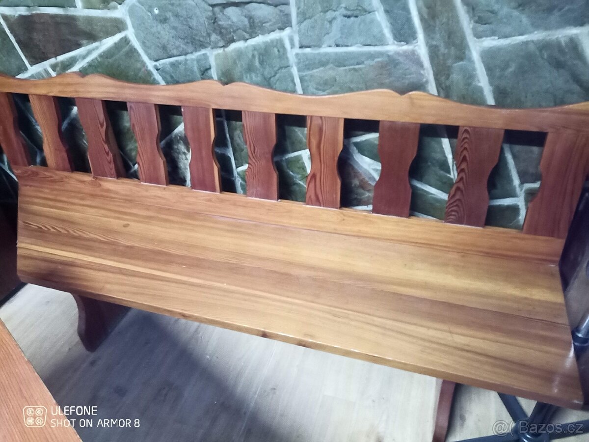 Prosklená jídelní skříň - 7