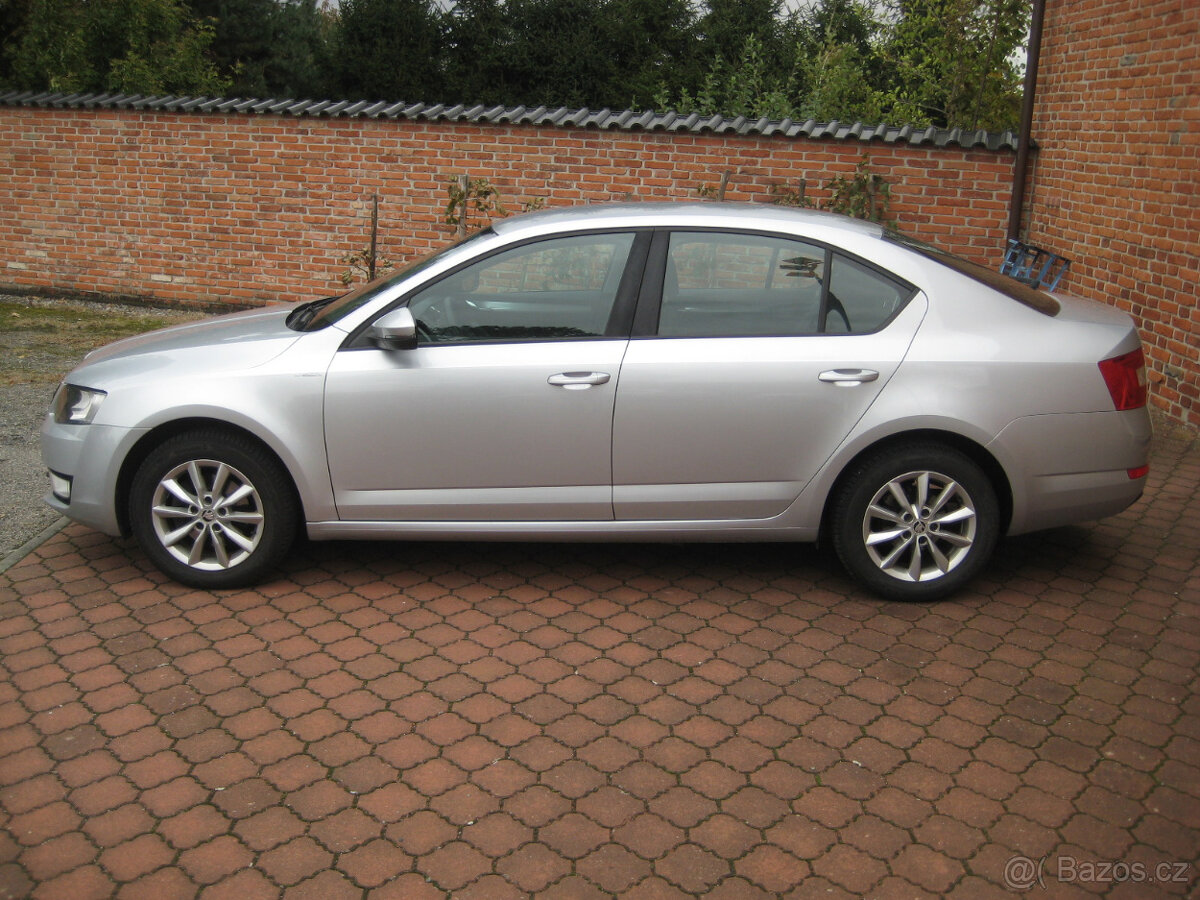 ŠKODA OCTAVIA 1.2 TSi 77 KW SERVISKA - 7