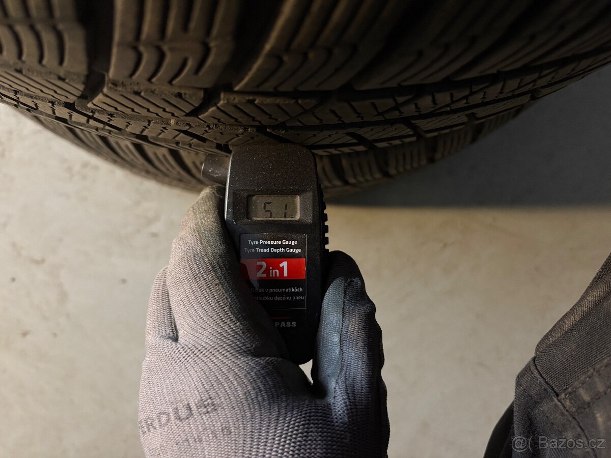 Zimní pneu Falken + Barum 205/55R16 - 7