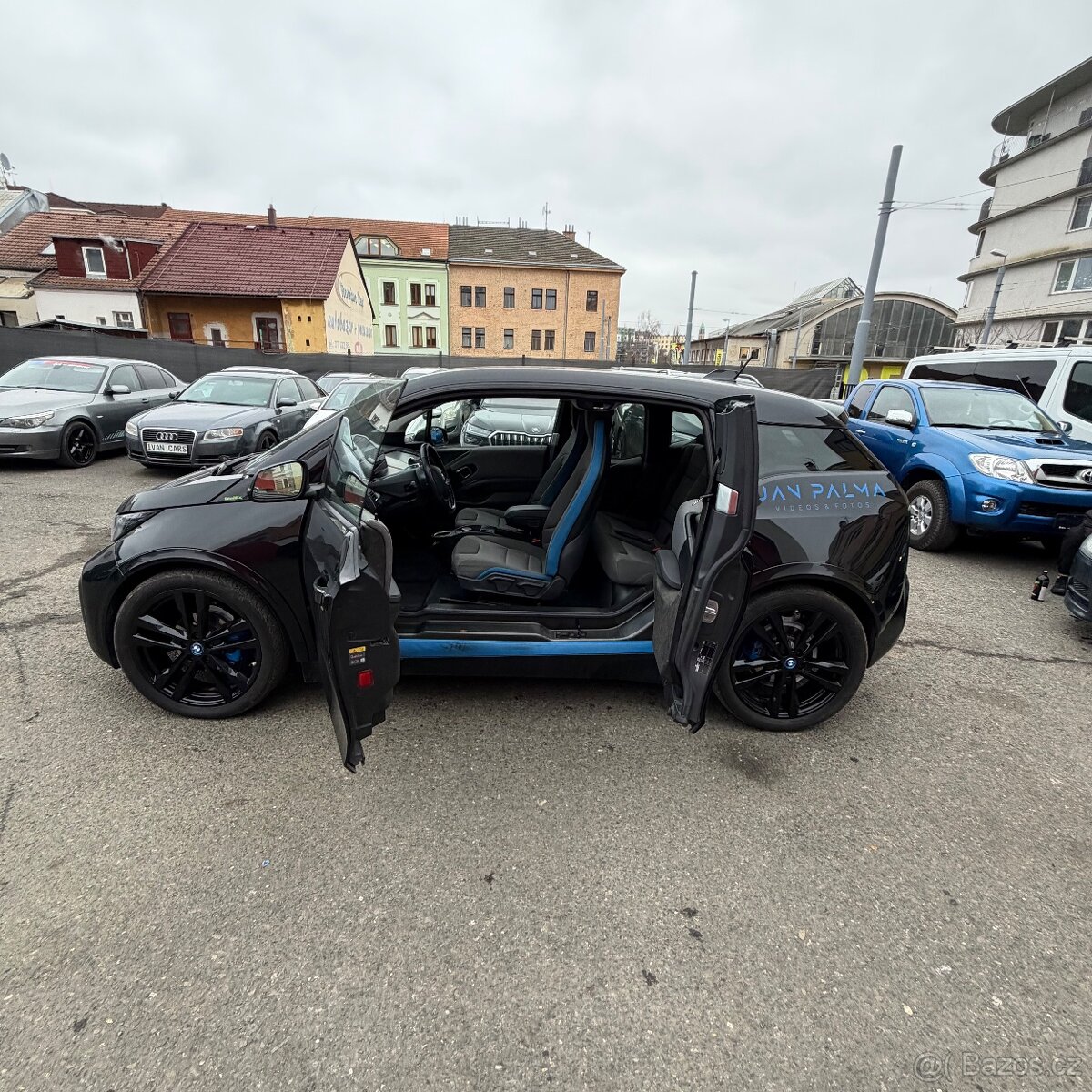 BMW i3, I3s elektro Ojeté, 8/2020, 202 085 km 340 000 Kč K - 7