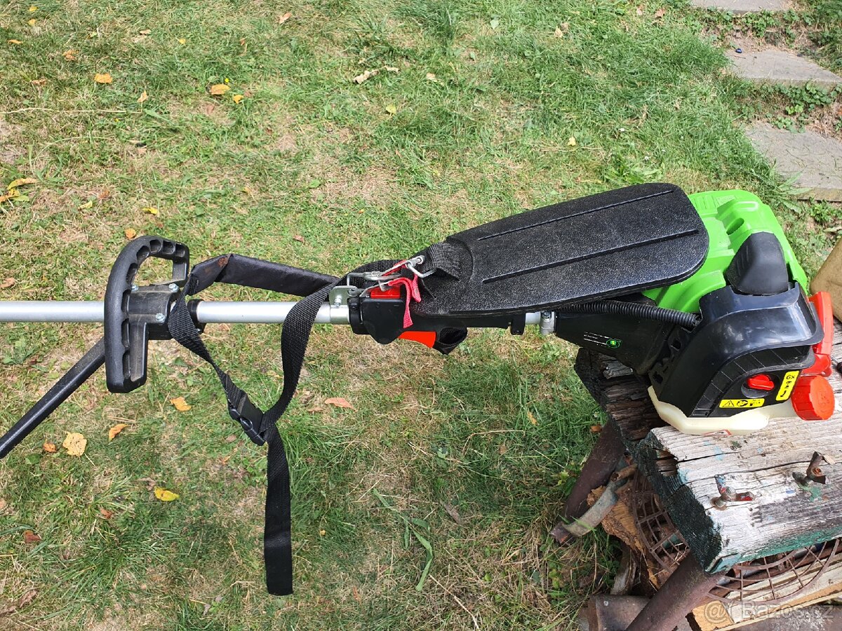 Motorova strunova sekacka - 7