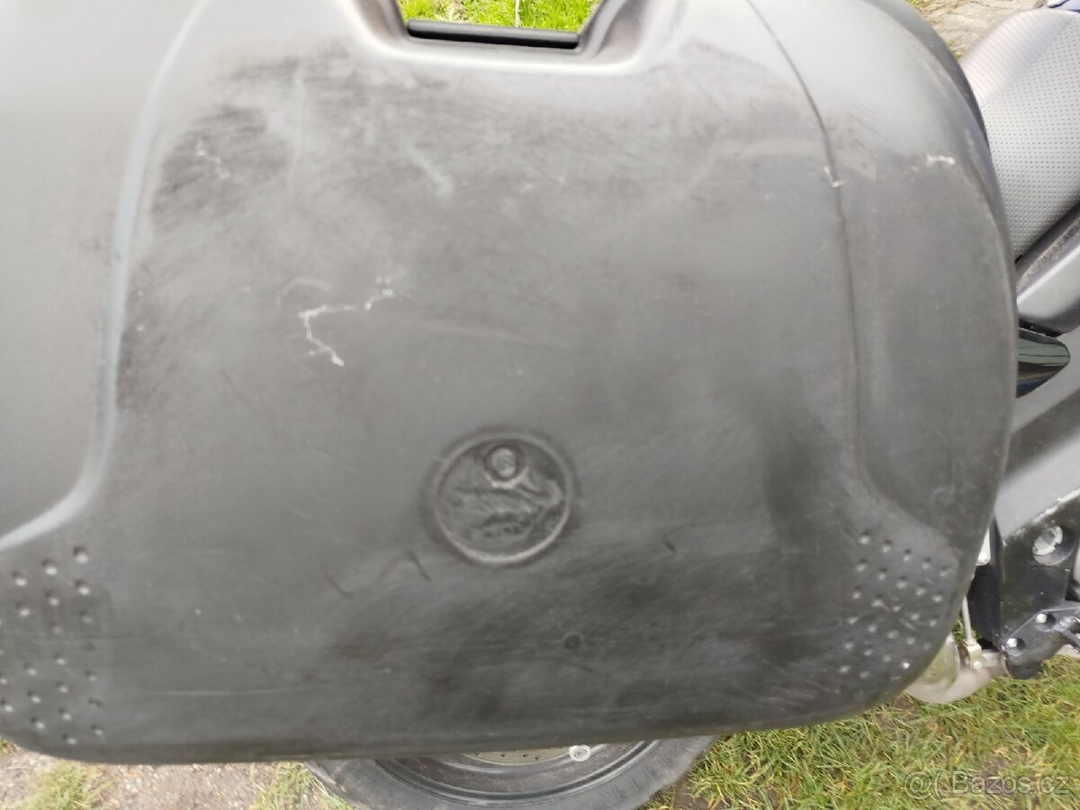 Suzuki v-strom 1000 - 7