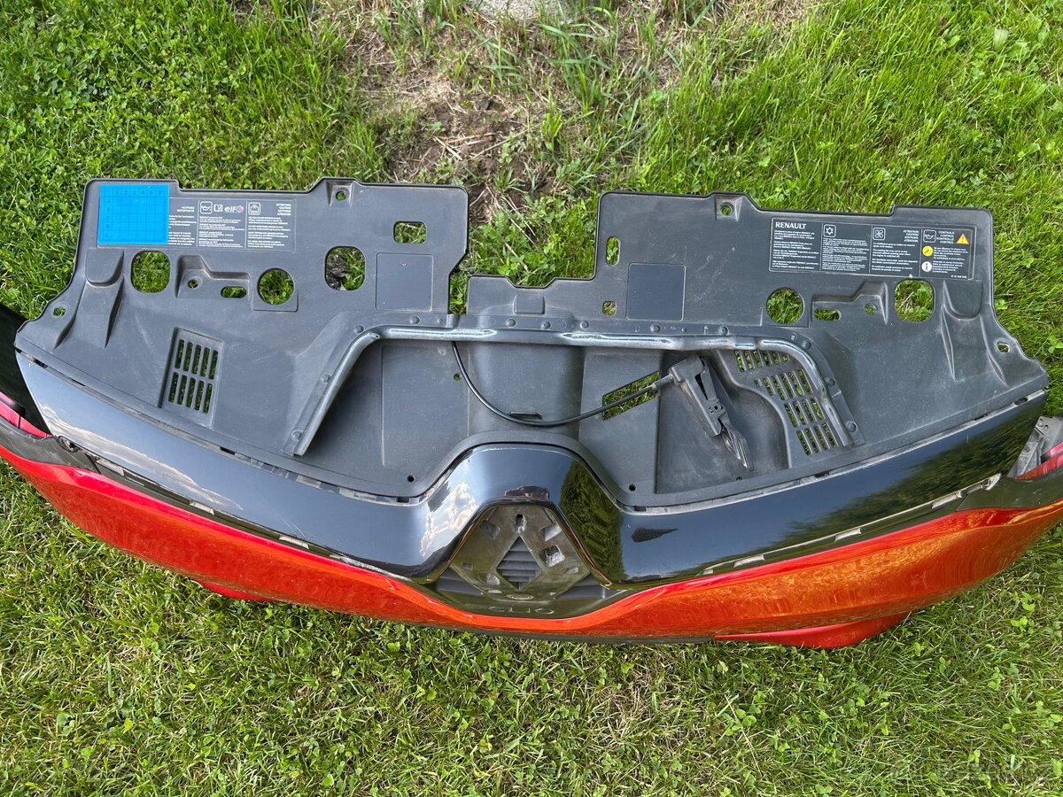 Přední maska, nárazník Renault Clio IV 2012 - 7