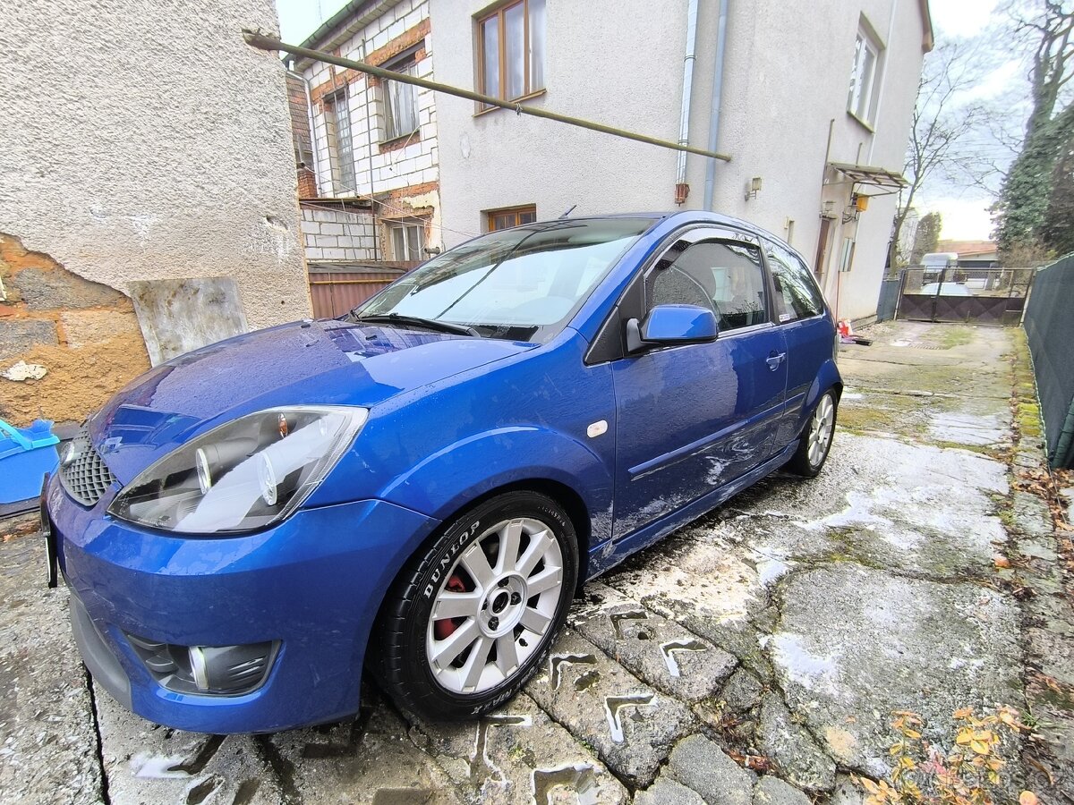 Ford fiesta ST150 - 7