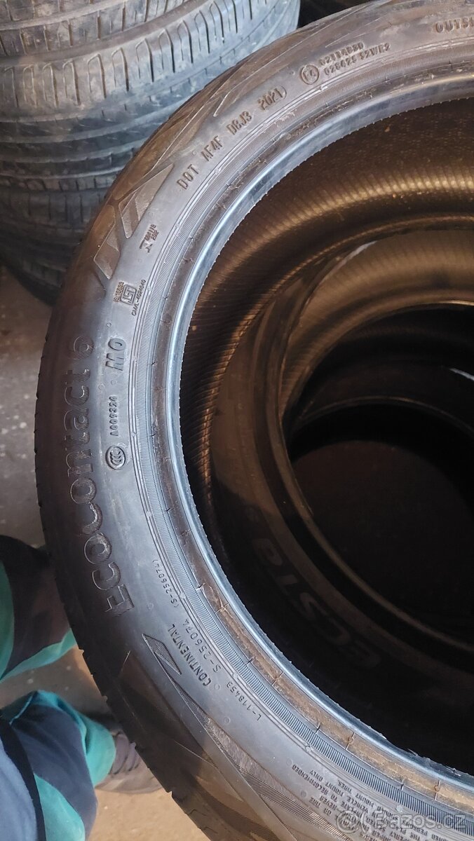 225/45R18 - 7