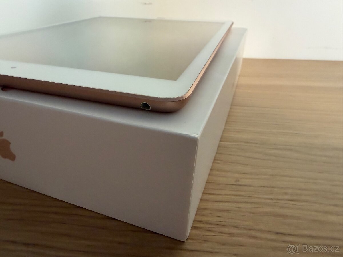 iPad (8th generation) Wi-Fi gold 32gb - 7