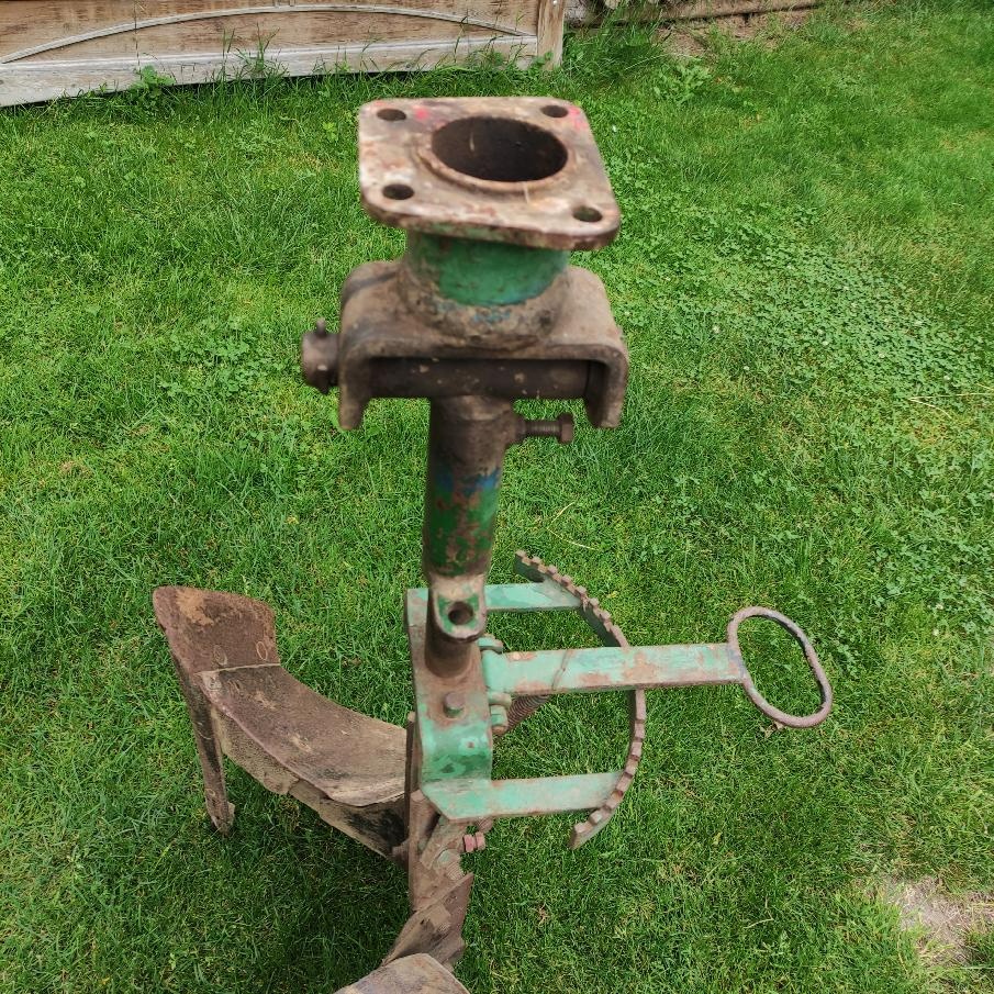 Pluh obracák + nastavovací těleso k PF-62 nebo Holder - 7