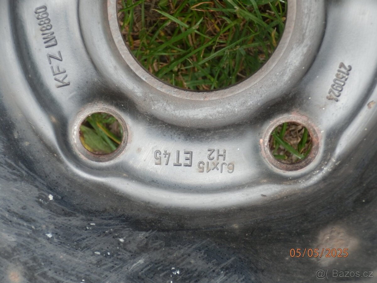 4xPlechové disky na AUDI A4 velikost 15tky. ET 45 - 7