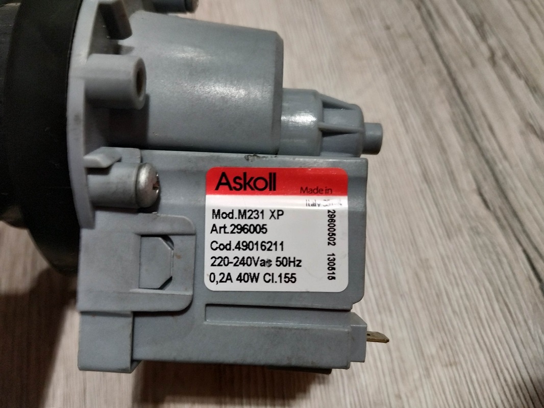 Díly pro pračku Indesit IWSC 51051 - 7