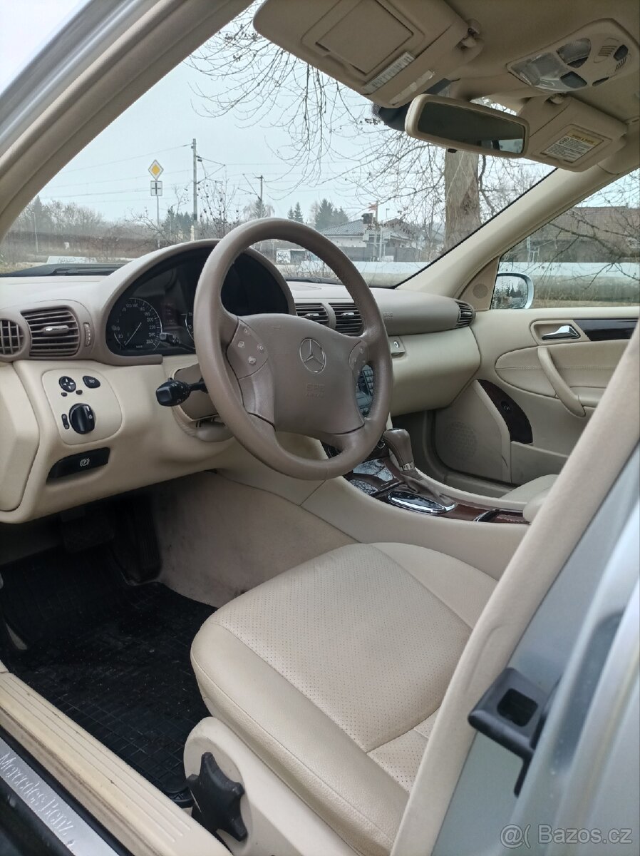 Mercedes-Benz C280 3.0 V6 4-Motion - 7