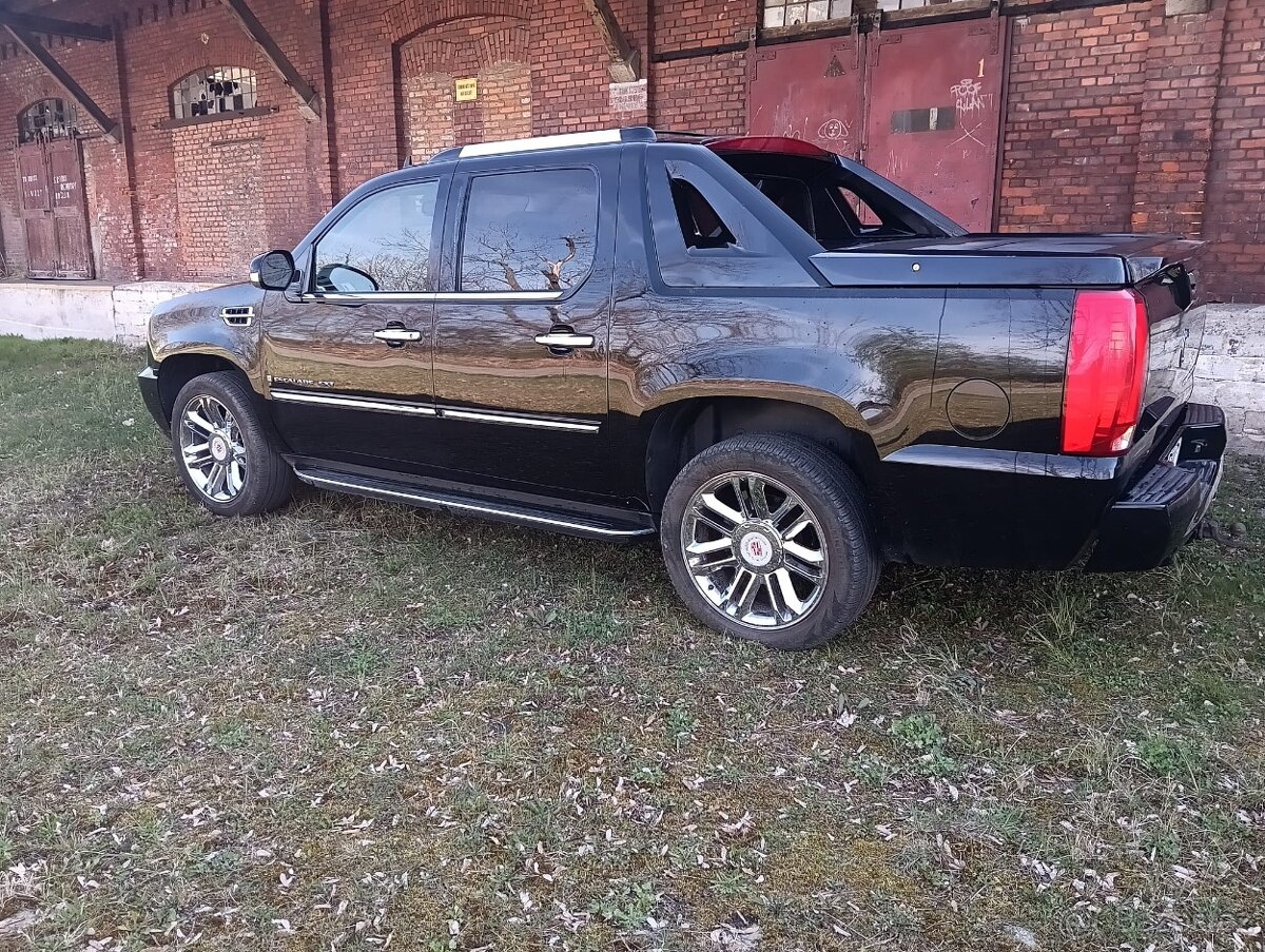 Cadilac Escalade EXT Picap 6,2i - 7