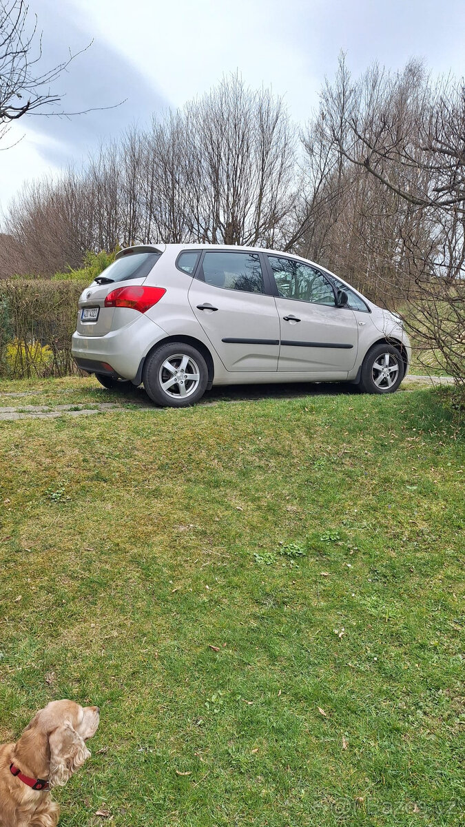 Prodám KIA Venga 1,4 5/2010 - 7