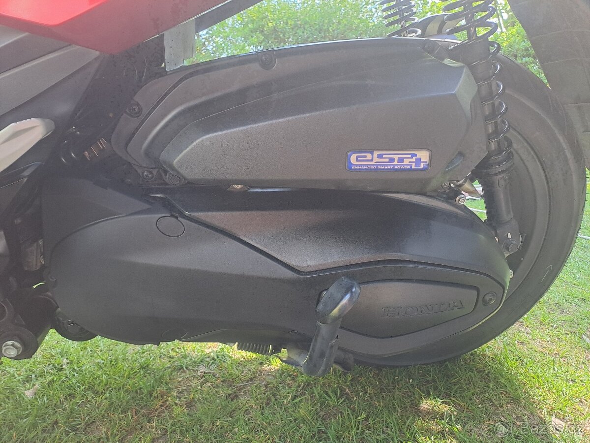 Honda Forza 350 - 7