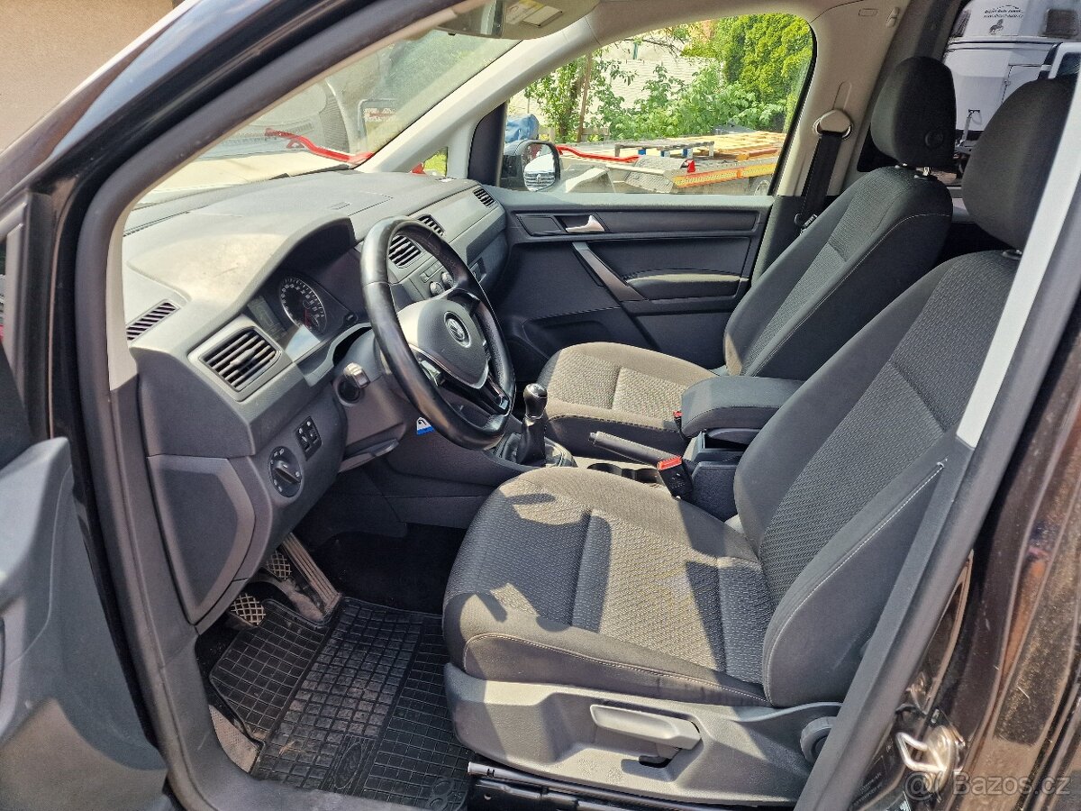 VW CADDY MAXI 2,0TDI 7MÍST NAVIGACE - 7