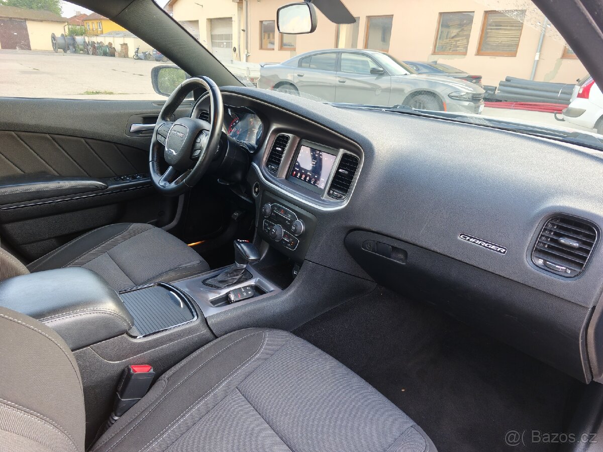 Dodge Charger - 7