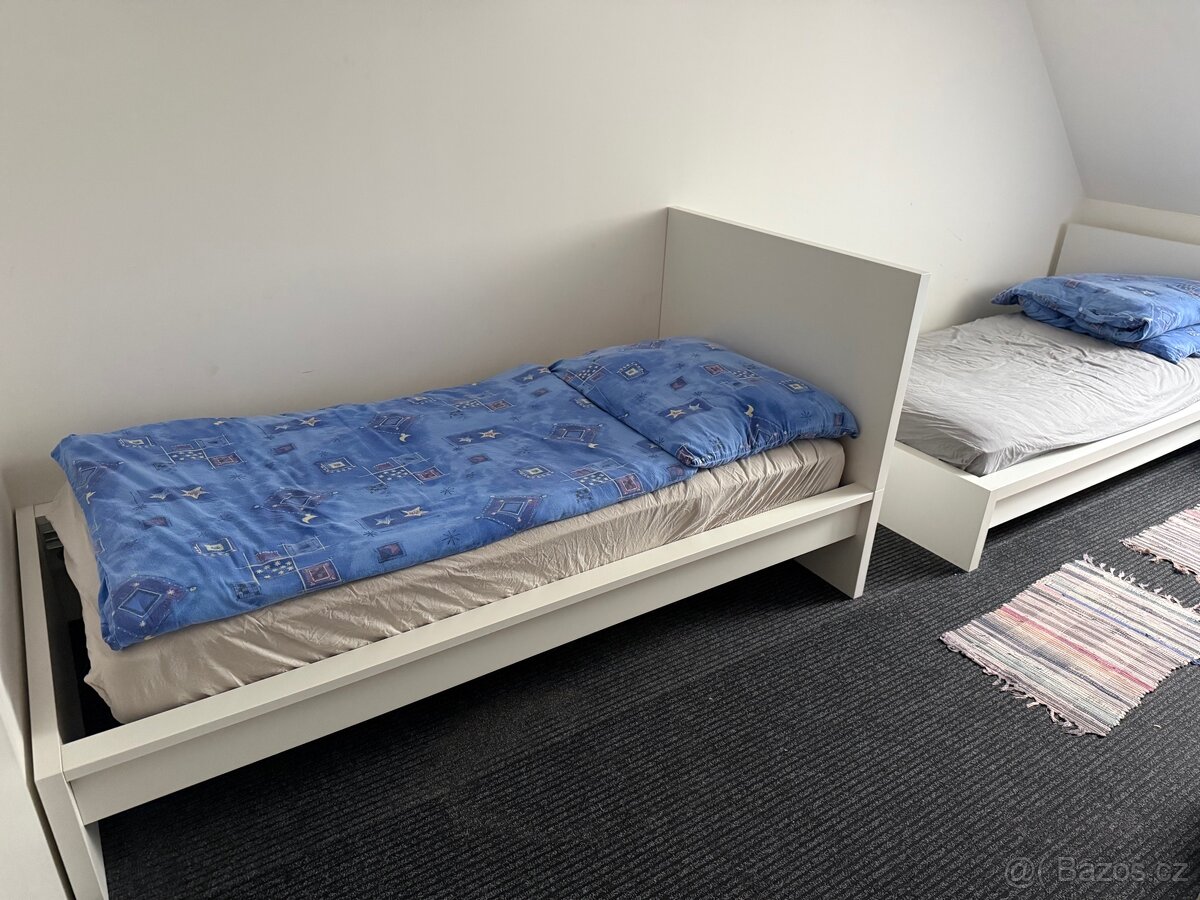 Nábytek z penzionu - 7