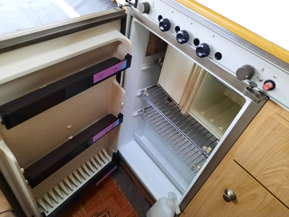 Obytný přívěs Chateau 400 - 7