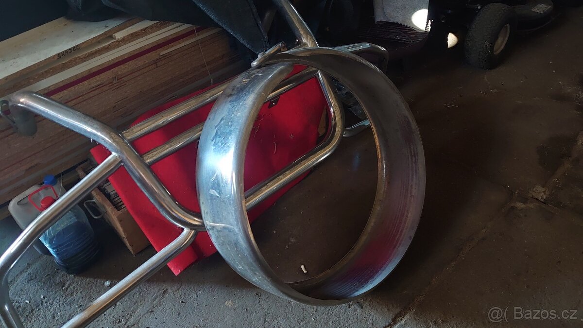 TOYOTA LAND CRUISER - 7