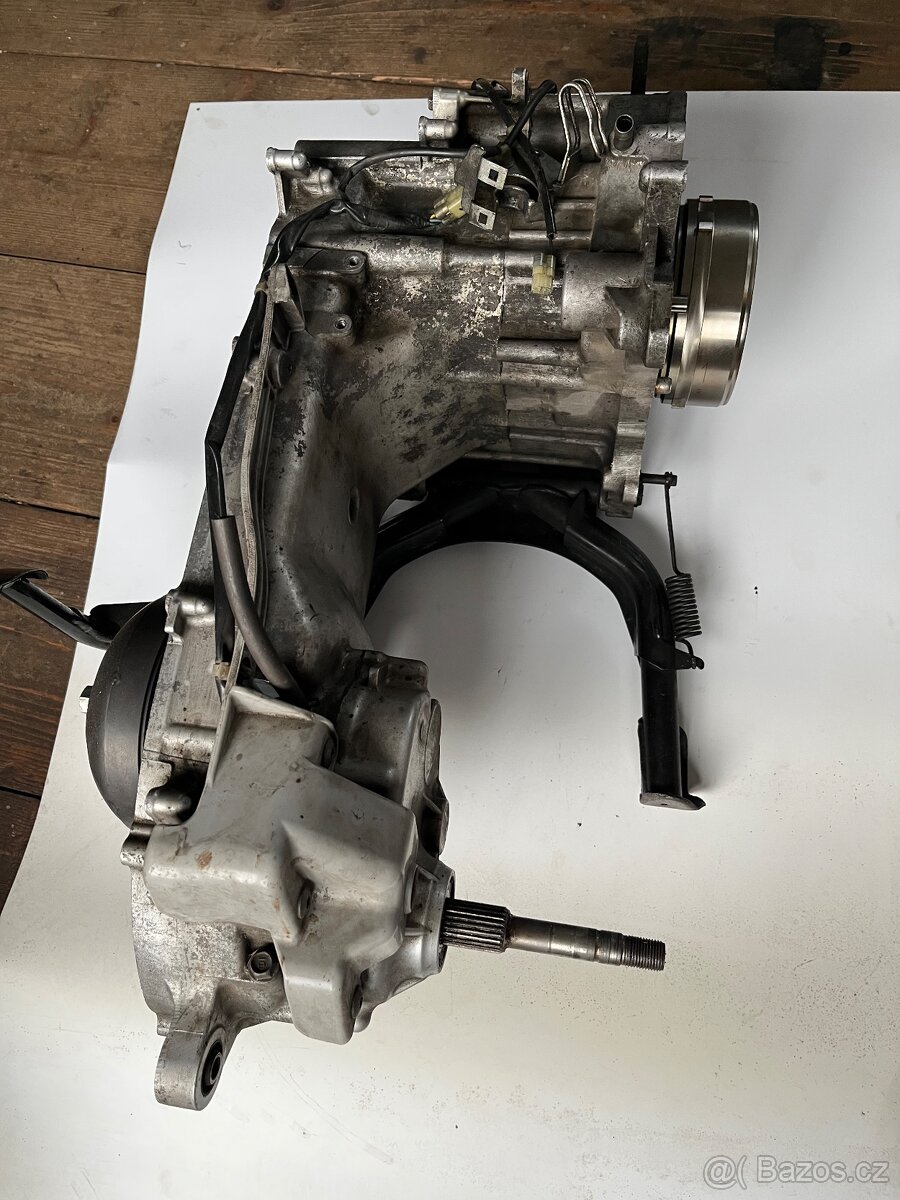 Honda SH 300 NF 02 - 7