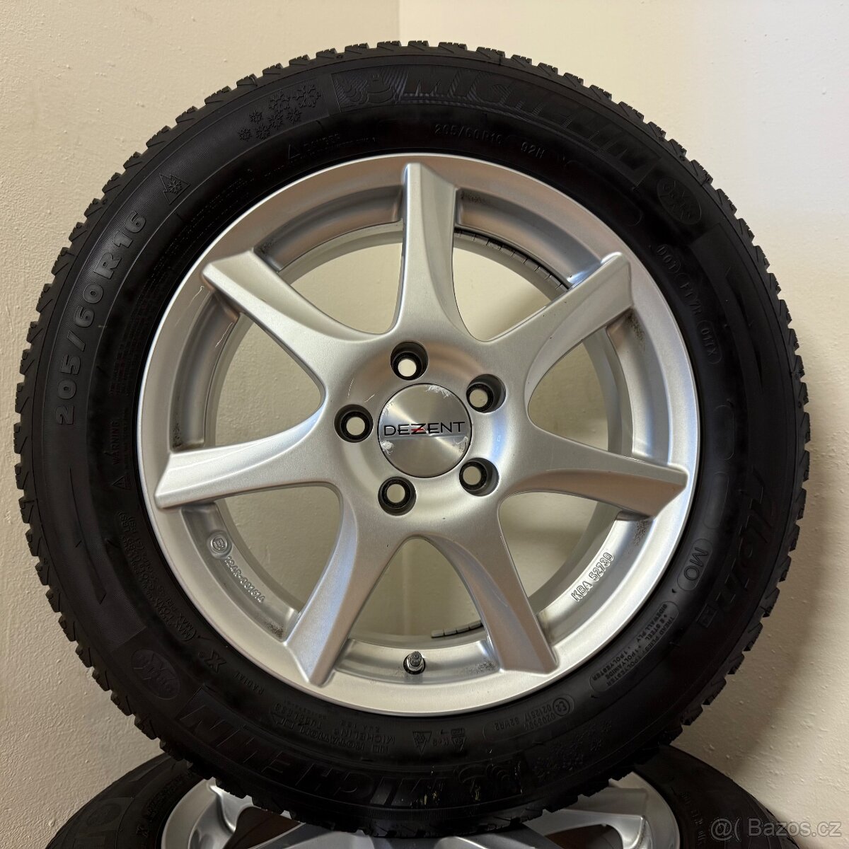 AUDI/VW TOURAN 5x112 R16 ET44+ZIMNÍ 205/60R16 6,5/6mm - 7