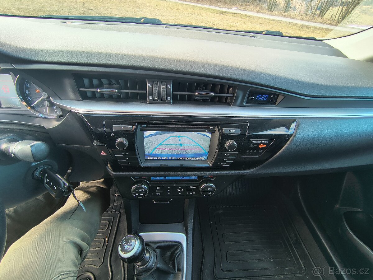 Prodám TOYOTA COROLLA 1.6 92kw - 7