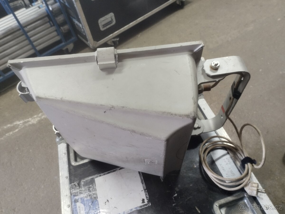 Vodotěsné reflektory vybojkove - 7