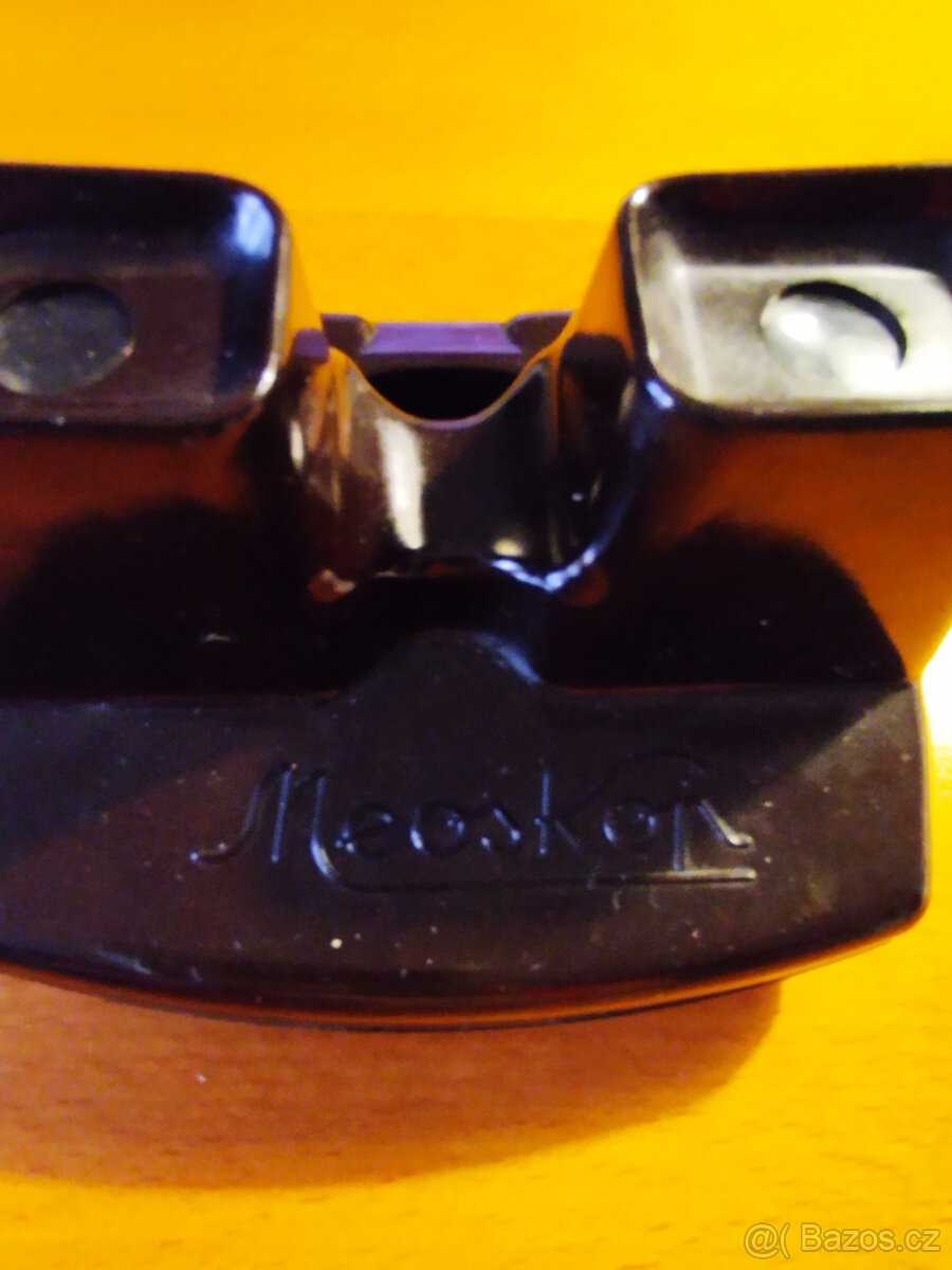 rádio, foťák, stereo prohlížečka, budíky, světla, lampa - 7