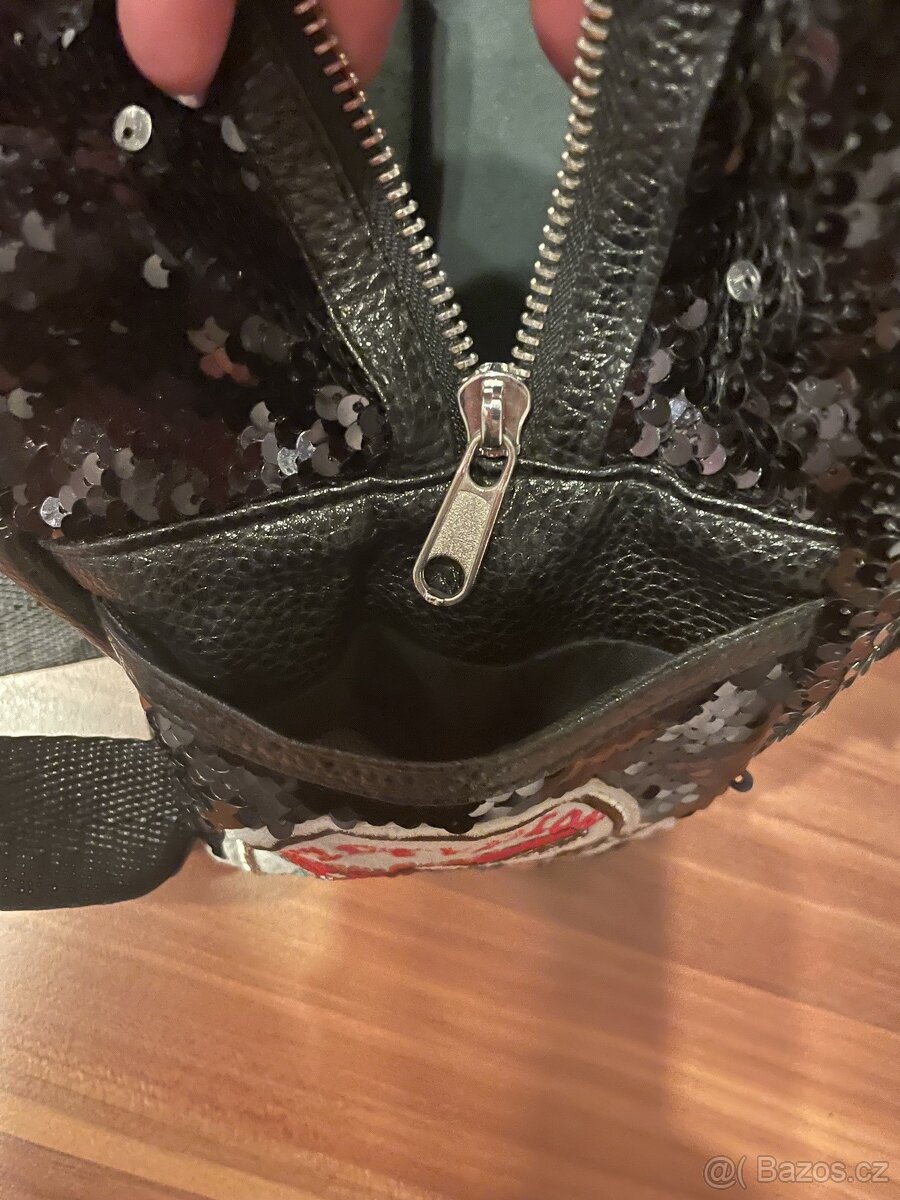 Koženkový batoh s flitry - 7