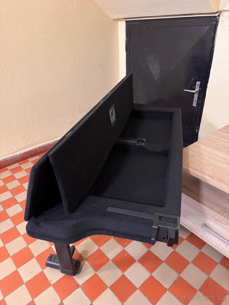 V klasse - Originální přepážka do kufru - 7