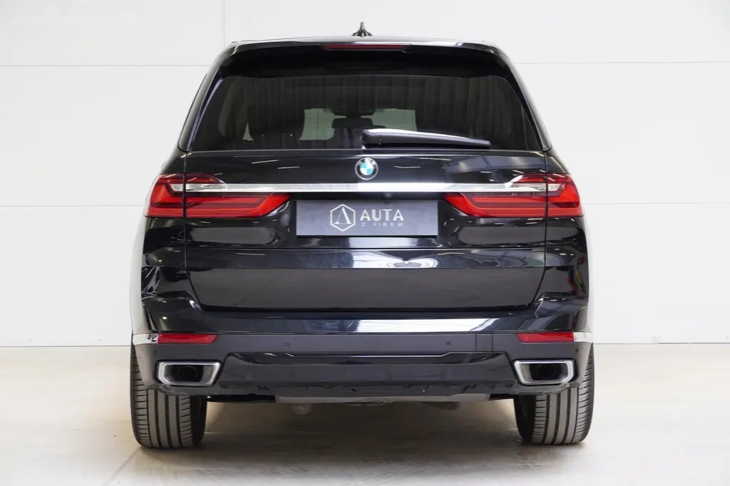 BMW X7, 40D,SOFTCLOSE,PANO,HUD,ČR,DPH - 7