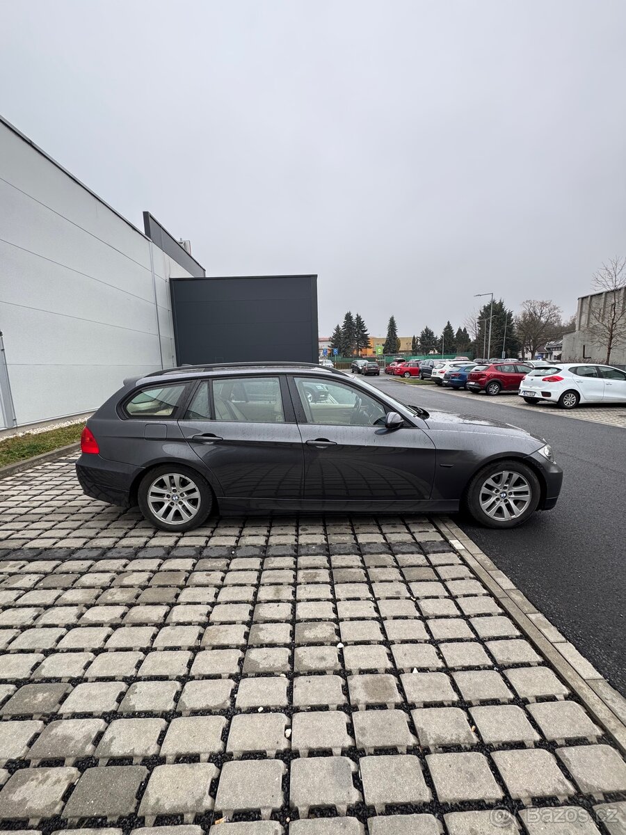 BMW 320d E91 120kw - 7