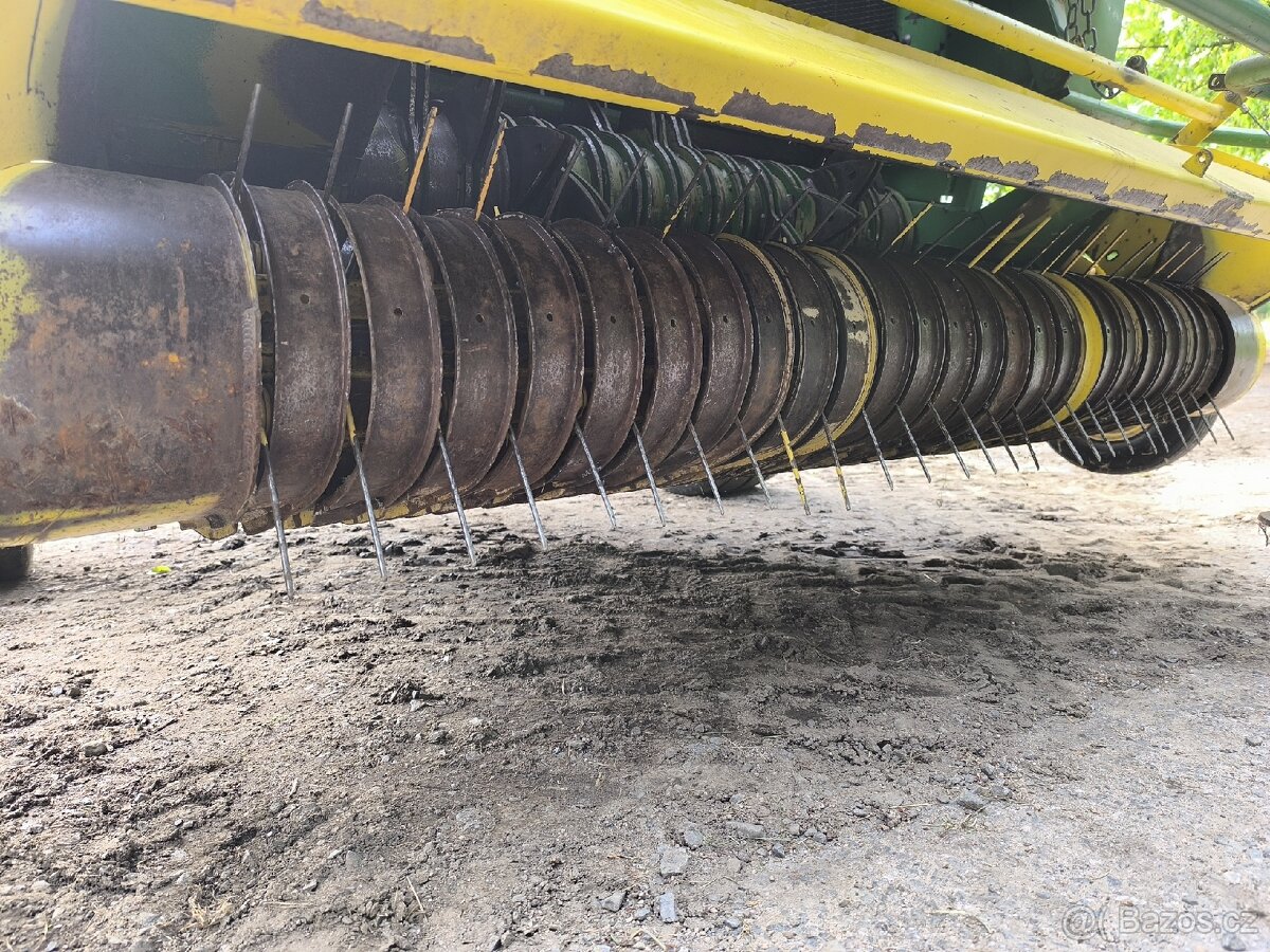 Lis na kulaté balíky - 7