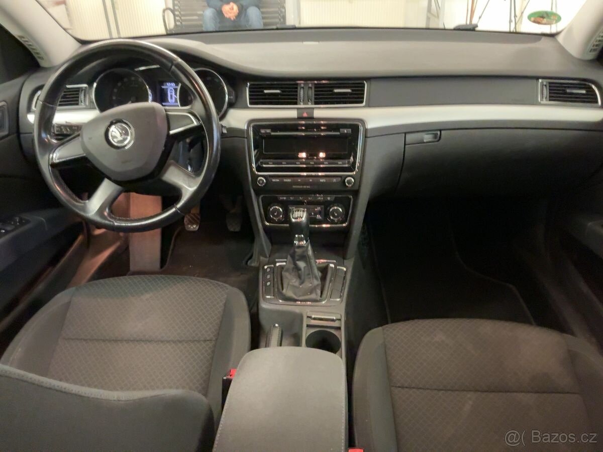 Škoda Superb II 2.0TDi 103kW AMBITION - Xenon - 2x sada - 7