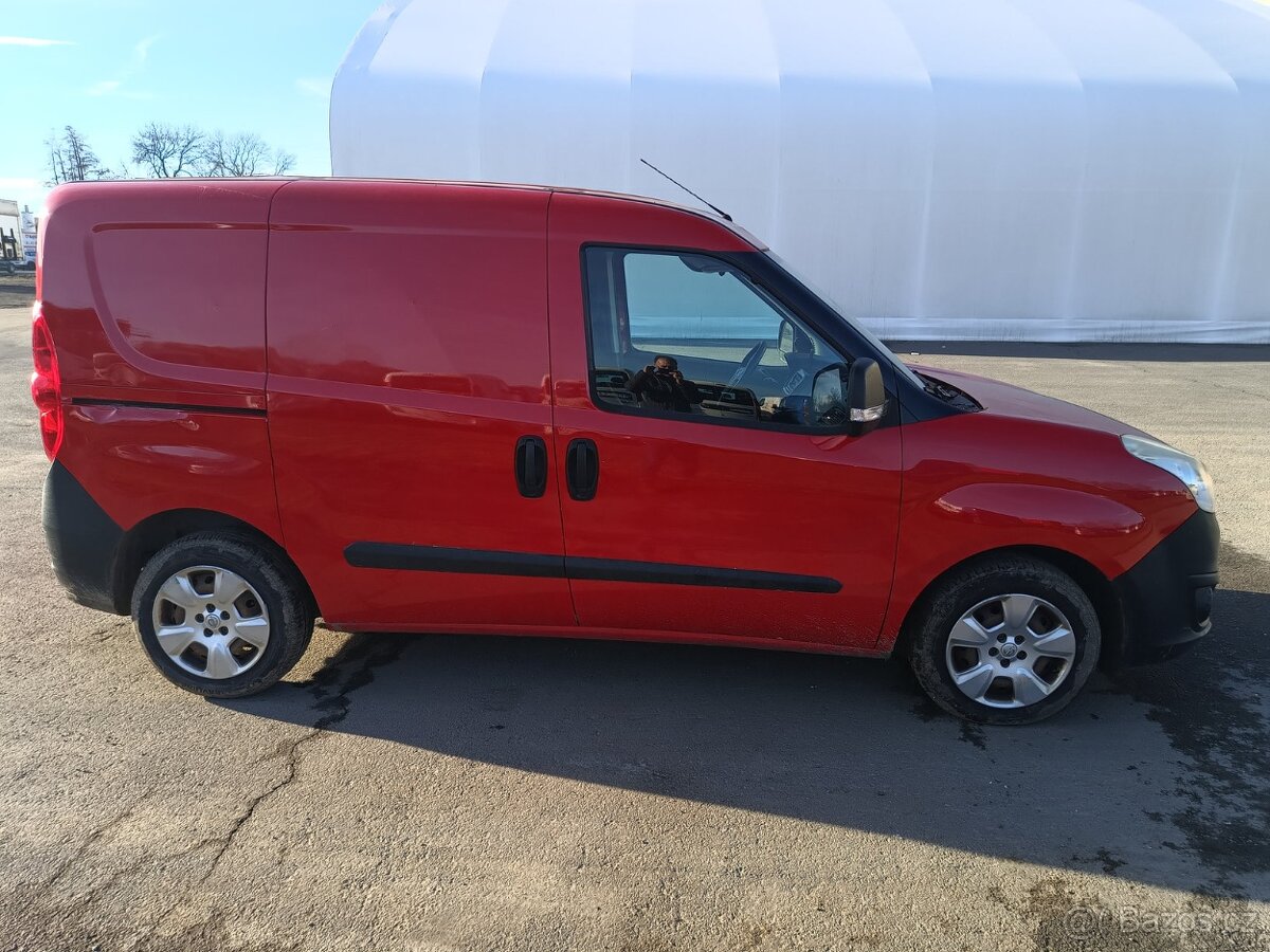 Opel Combo 1.6 CDTi RV 2015 - 7