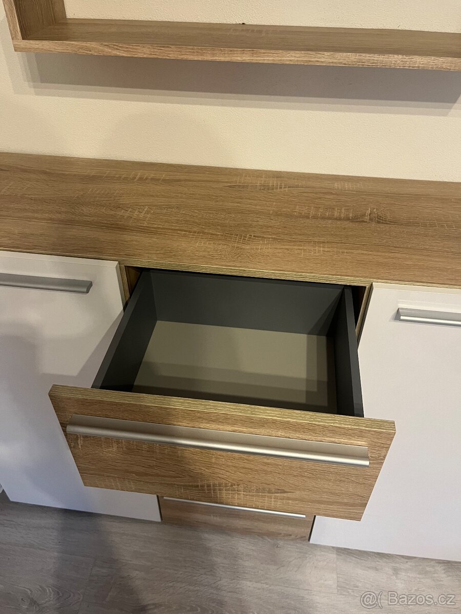 Obývací stěna, postel, noční stolek, komoda, stůl - 7
