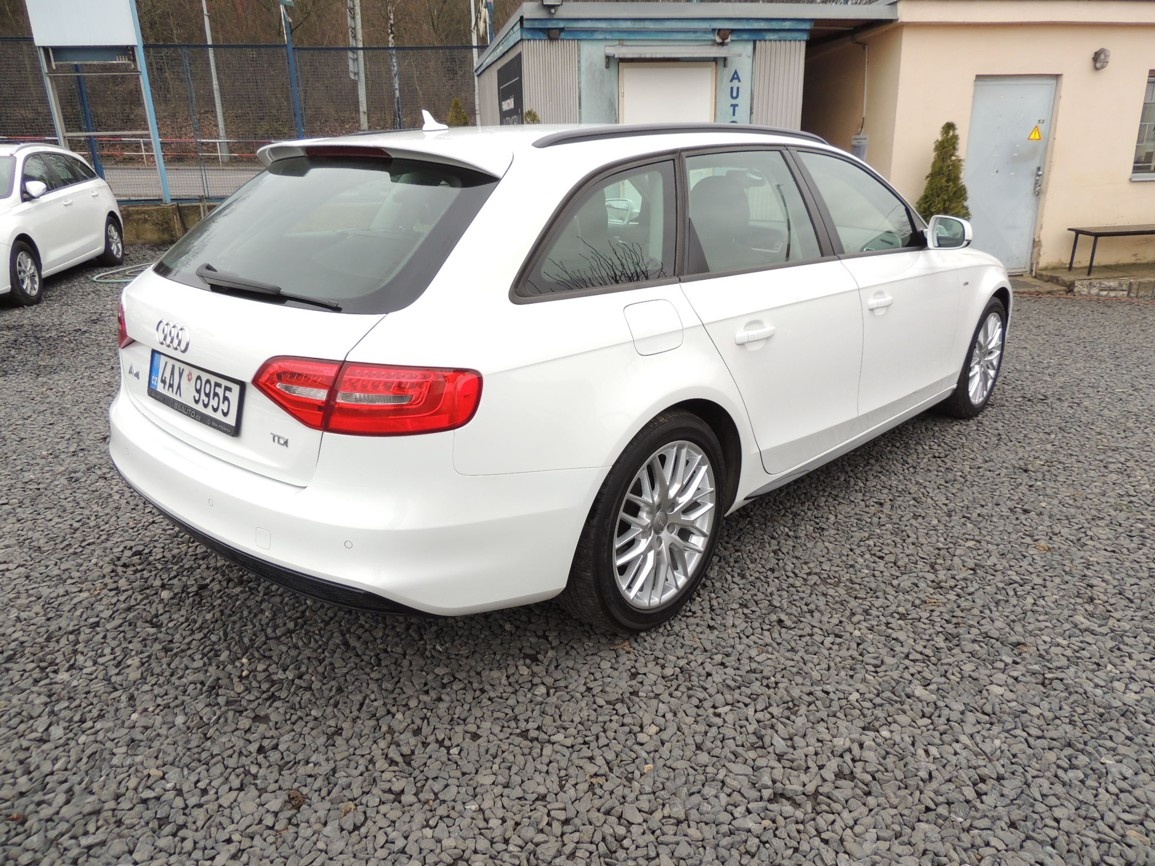 Audi A4 Combi 2.0TDi,110kw,DSG,S-Line,2015,ČR,-21%DPH - 7