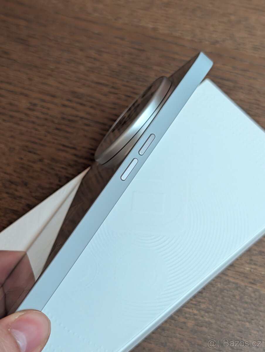 Nothing Phone (3a) Pro 256/12GB - 7