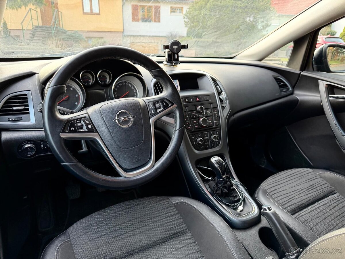 Opel Astra J Hatchback 1,7 CDTi 81 Kw - 7
