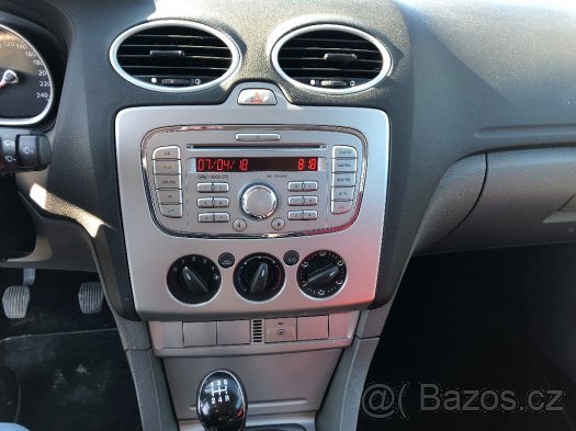 Ford Focus 1,6i 16V SPORT - 7