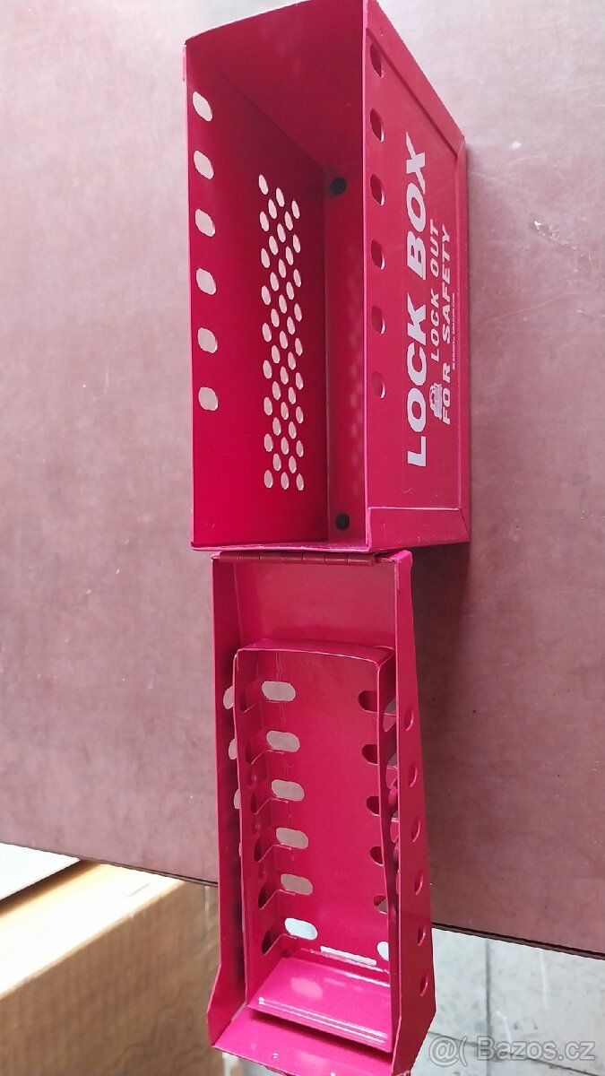 Uzamykatelný box - 7