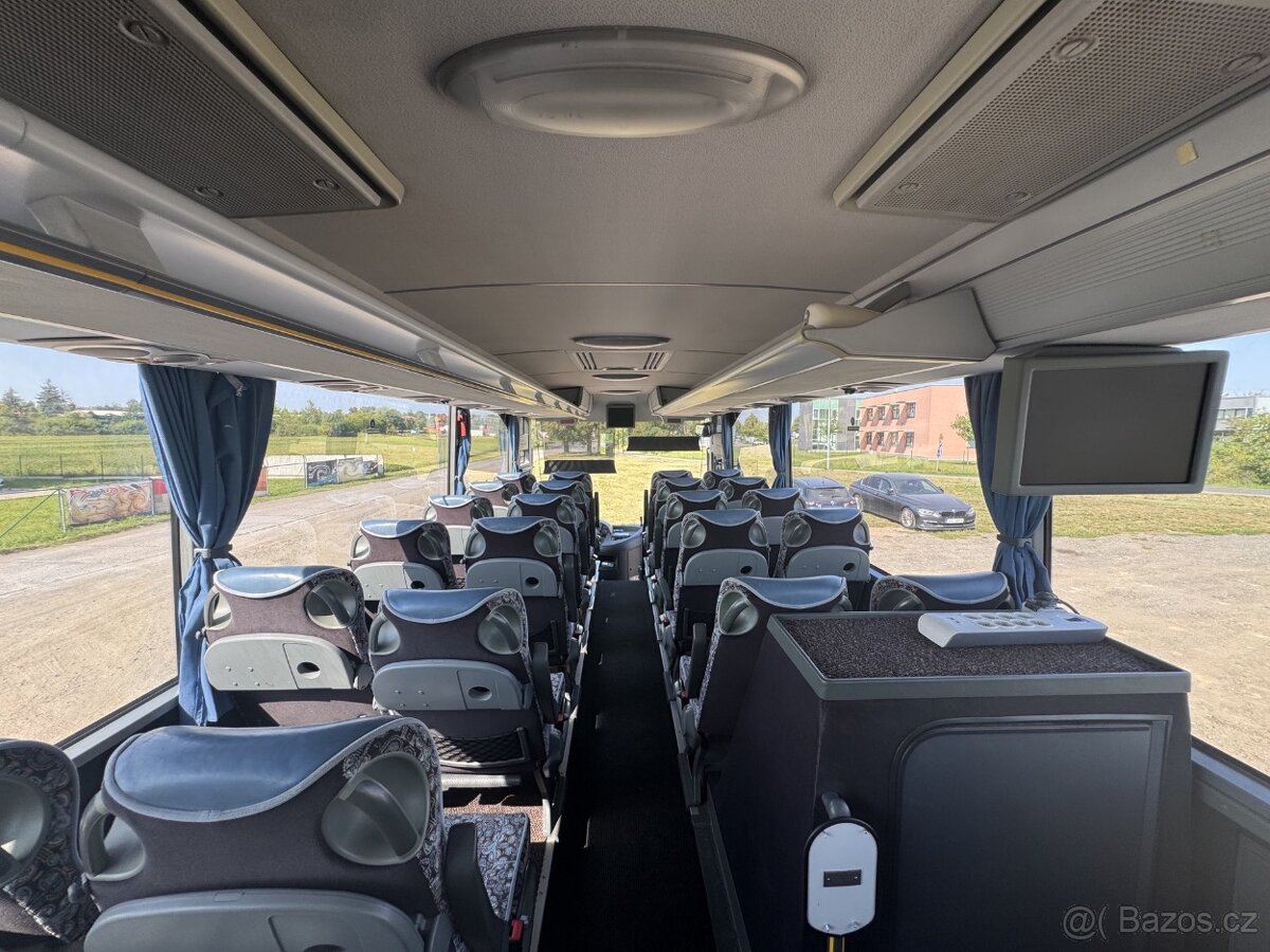 MERCEDES-BENZ TOURISMO RHD - 7