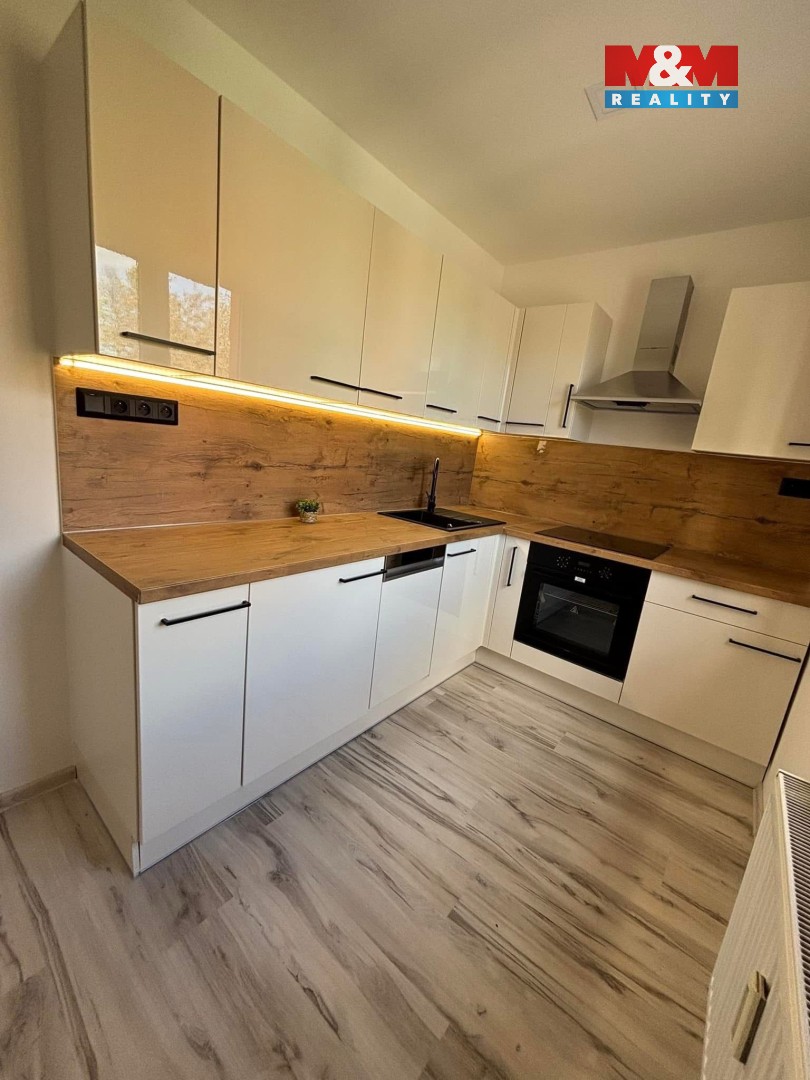 Prodej bytu 3+1, 57 m², Karviná, ul. Sovova - 7
