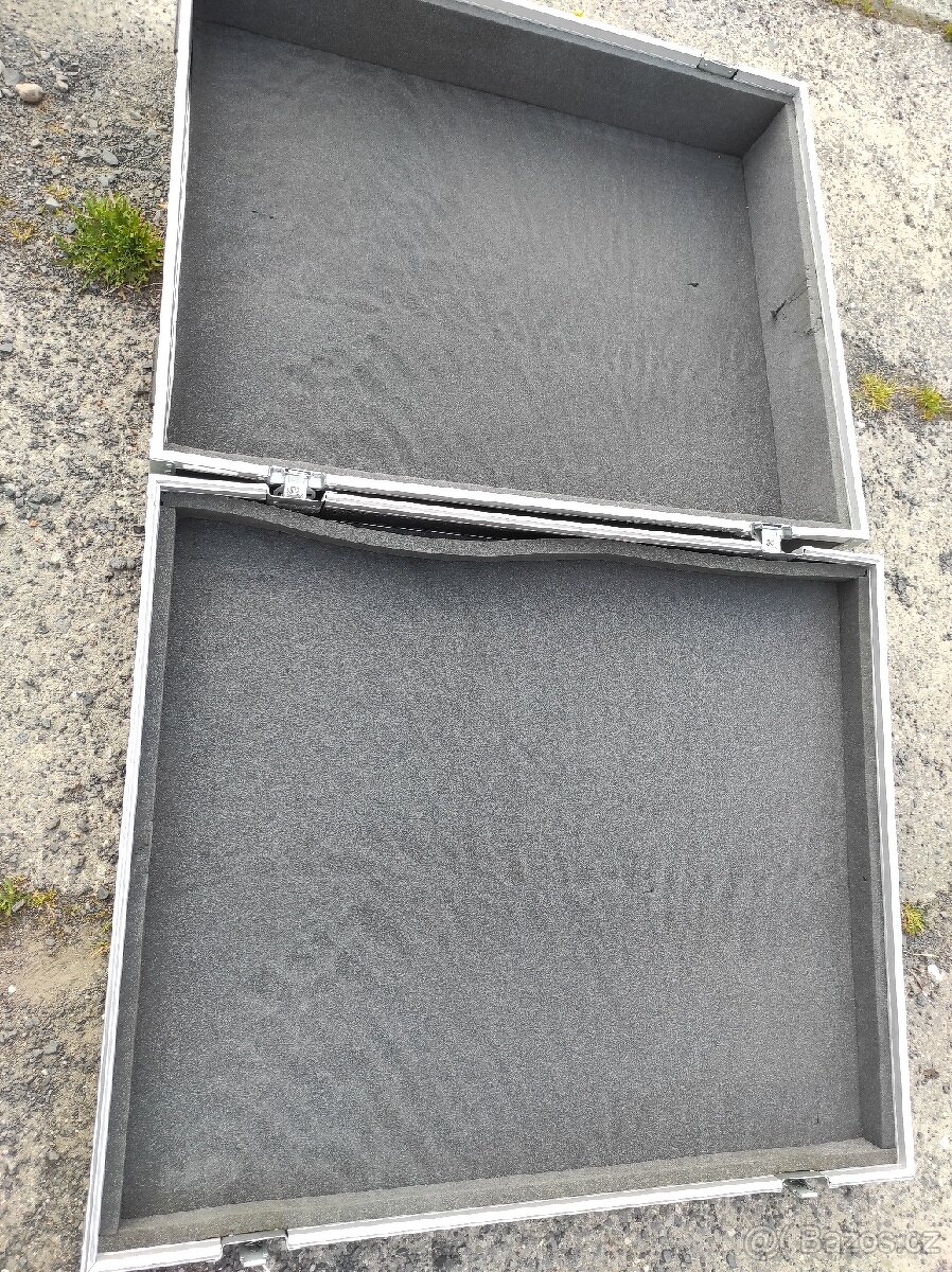 Hliníkový kufr pěkný stav - 7