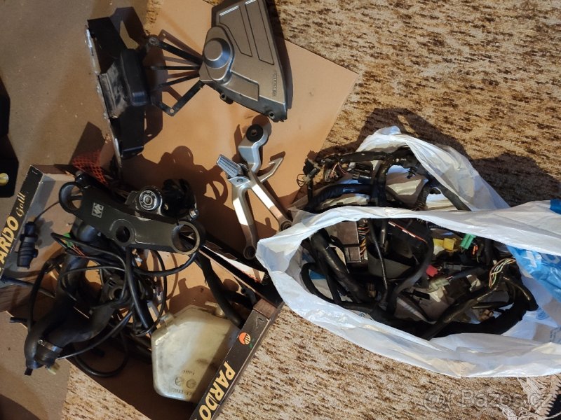 Suzuki SV 650S veškeré díly viz foto - 7