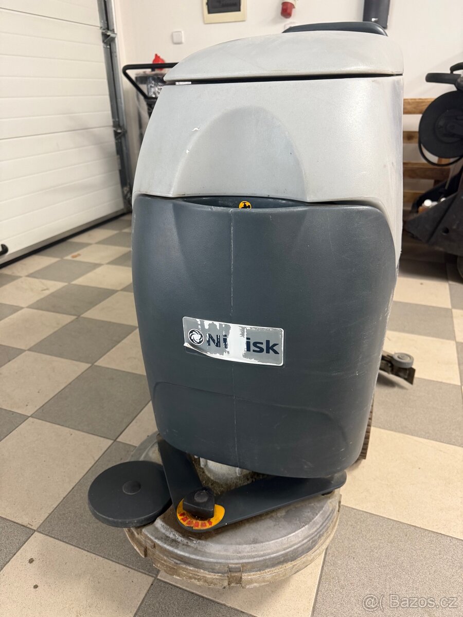 Nilfisk BA 451D podlahovy myci stroj - 7