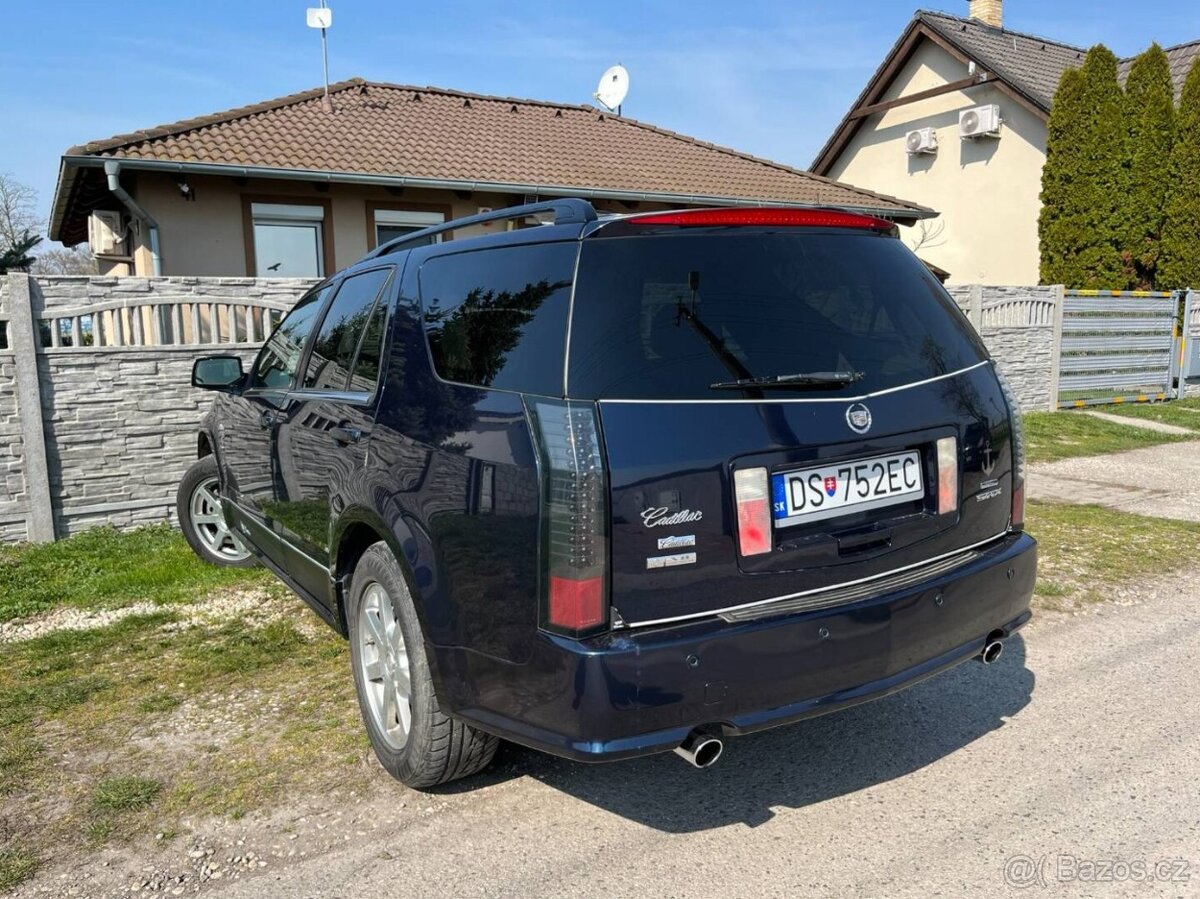 Cadillac SRX 4.6i - 7