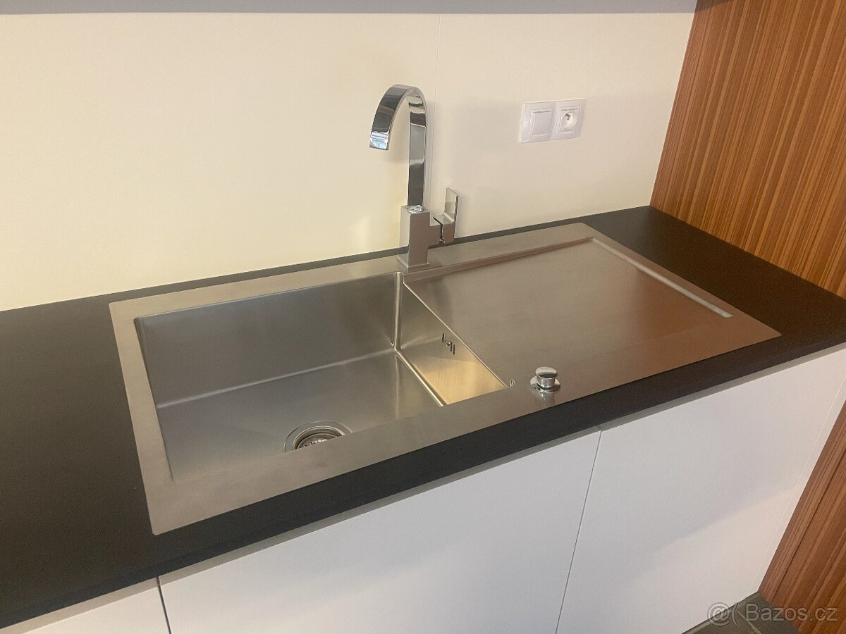 Kvalitní kuchyňská linka -NOVÁ - 7