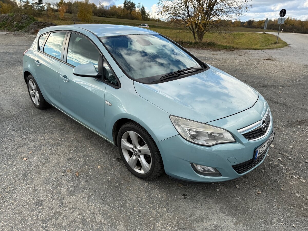 Opel Astra 1.6l + LPG, r.v. 2010 - 7