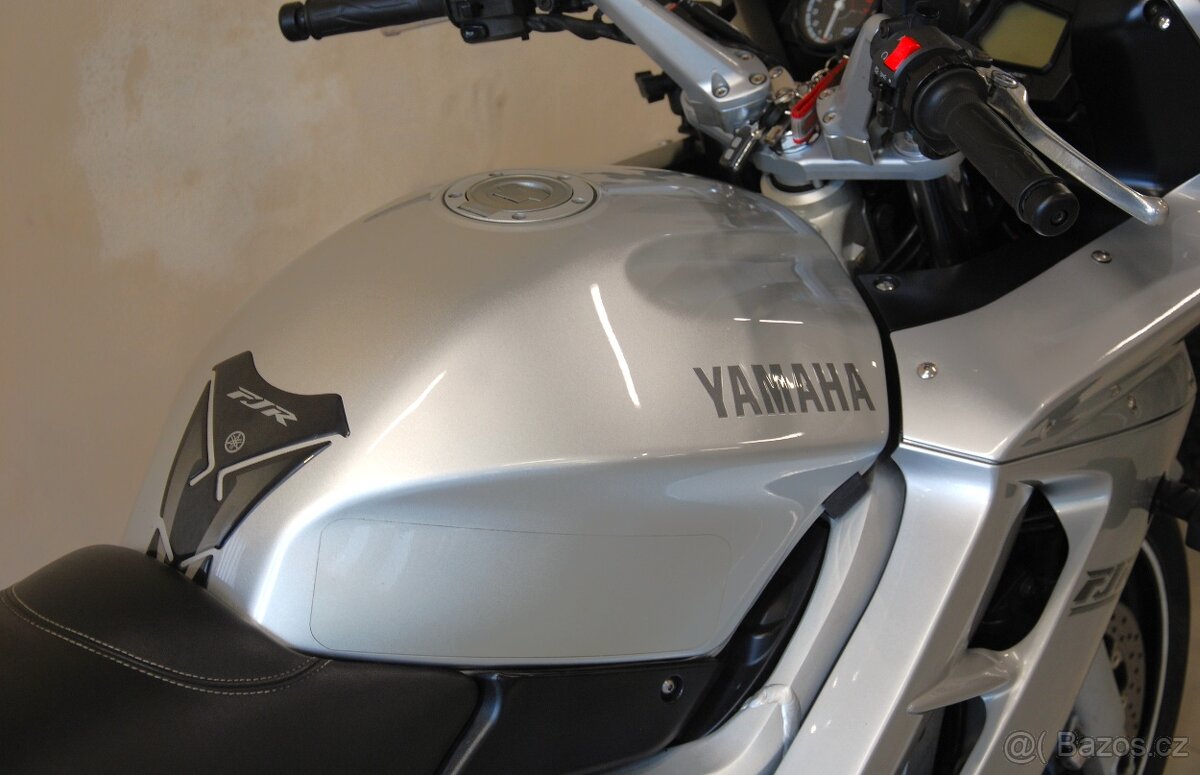 Yamaha FJR 1300 - bohatá výbava - 7